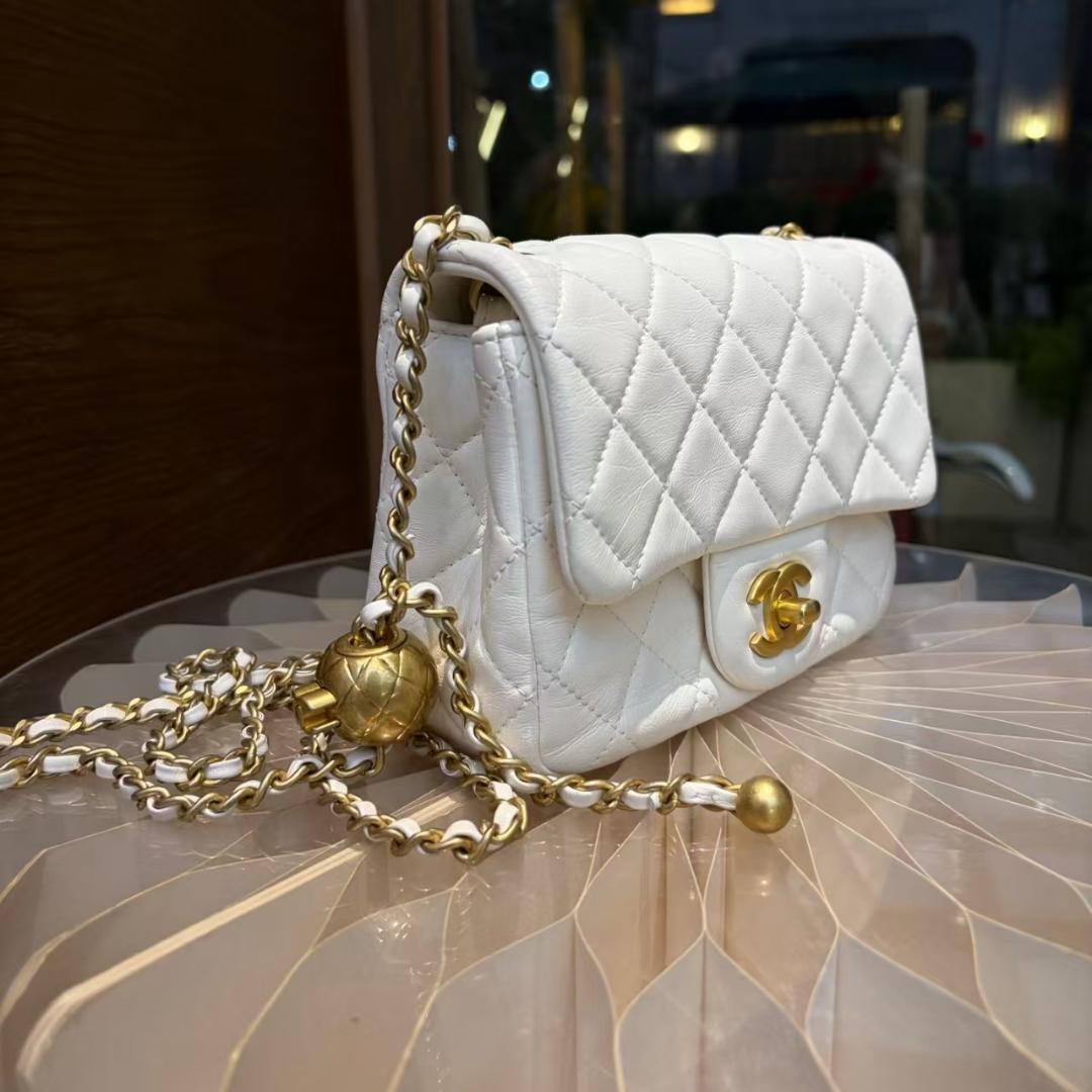 CHANEL ホワイト キルティング ショルダーバッグ ノベルティ - メルカリ