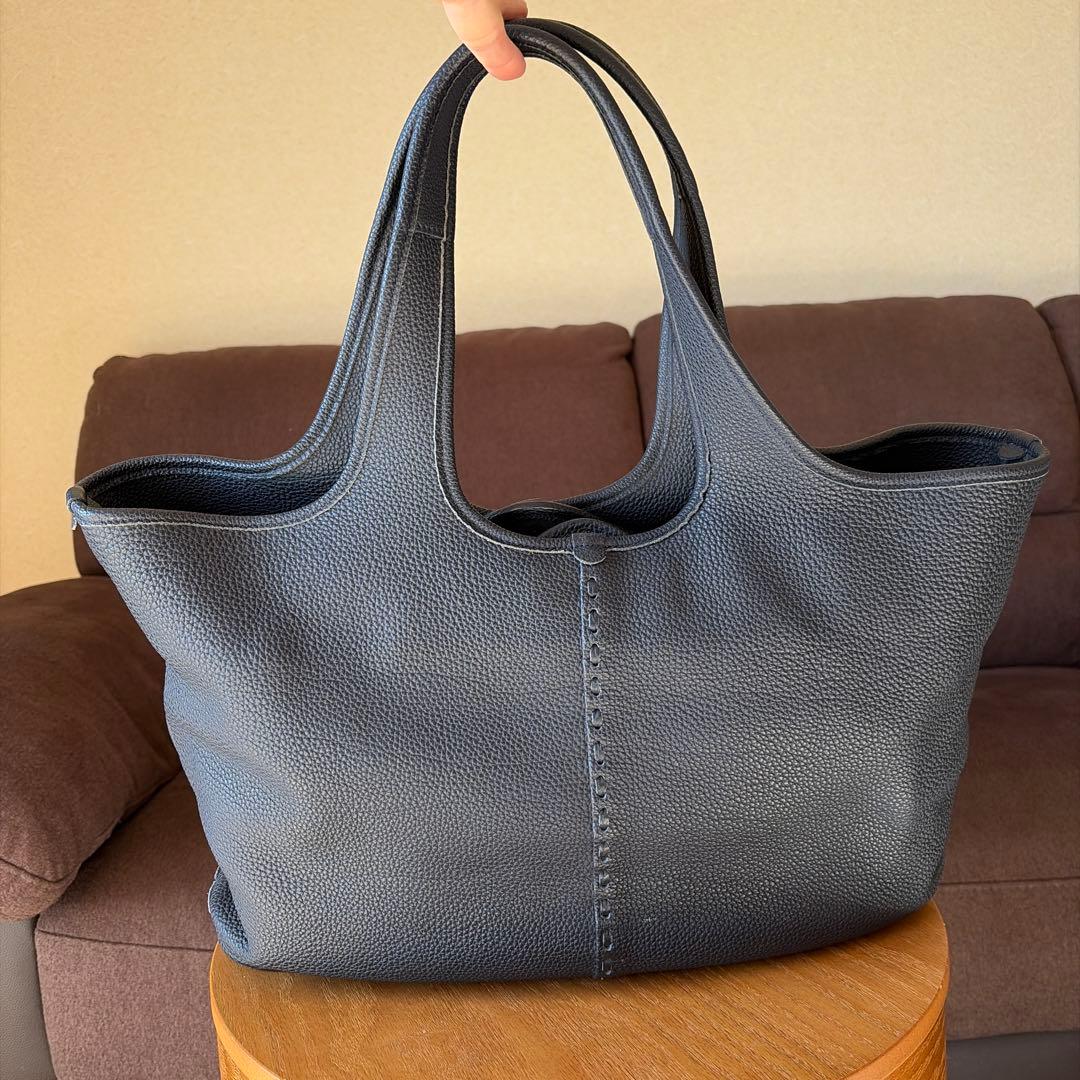 Magnu（マヌー）ネイビー レザー トートバッグ