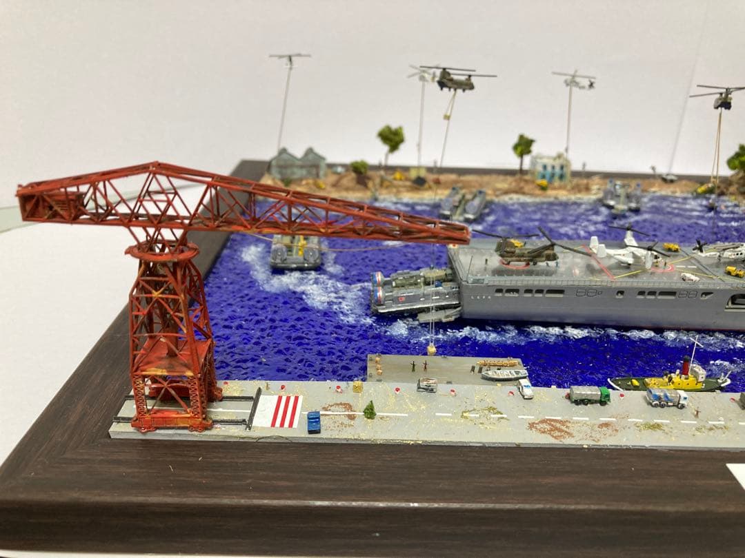 海上自衛隊 ジオラマ完成品 【絆の記憶 災害派遣】 1/700 艦船モデル