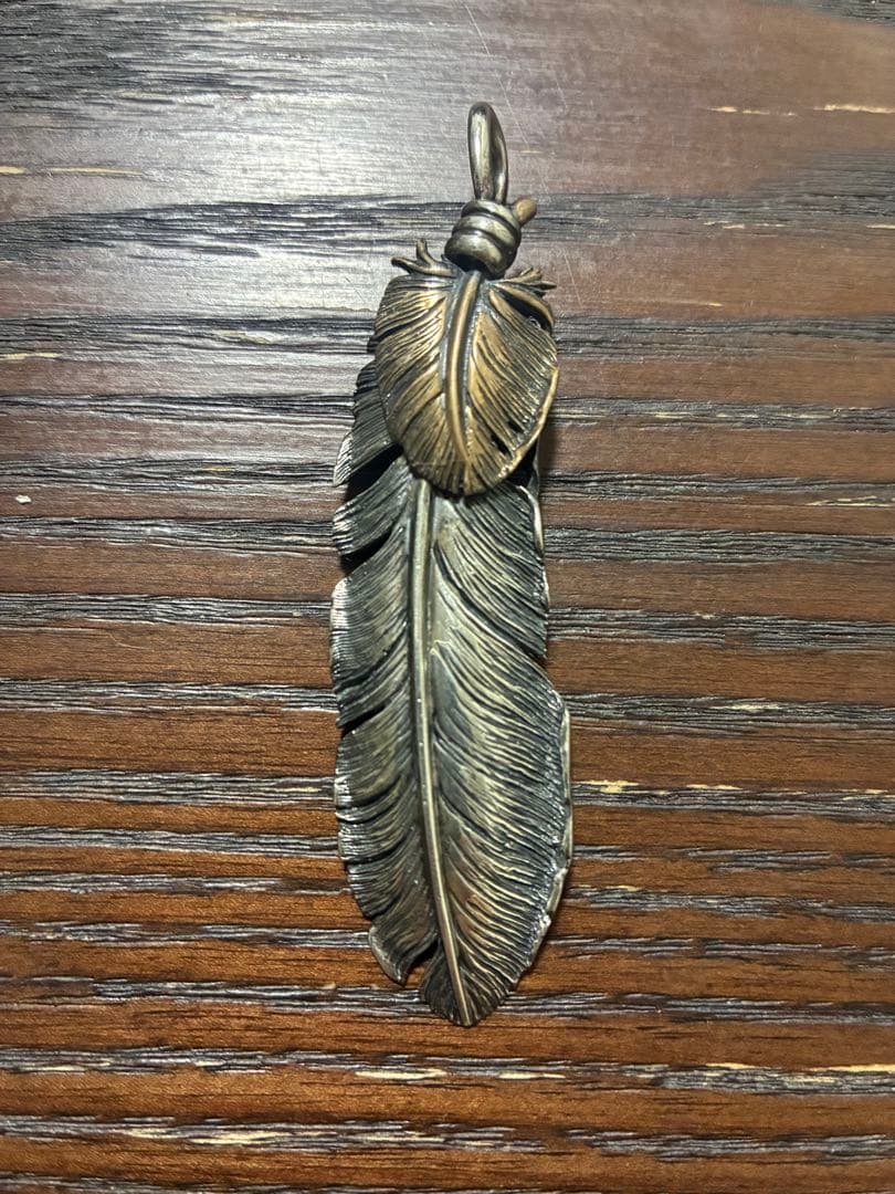 SAAD サード ハート フェザー