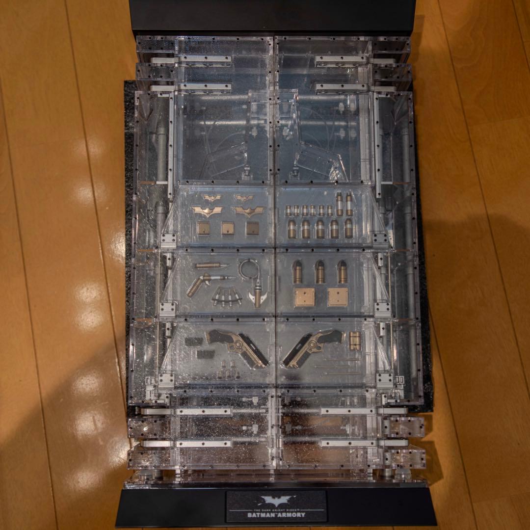 ホットトイズ 格納庫 ダークナイト ライジング バットマン 1/6