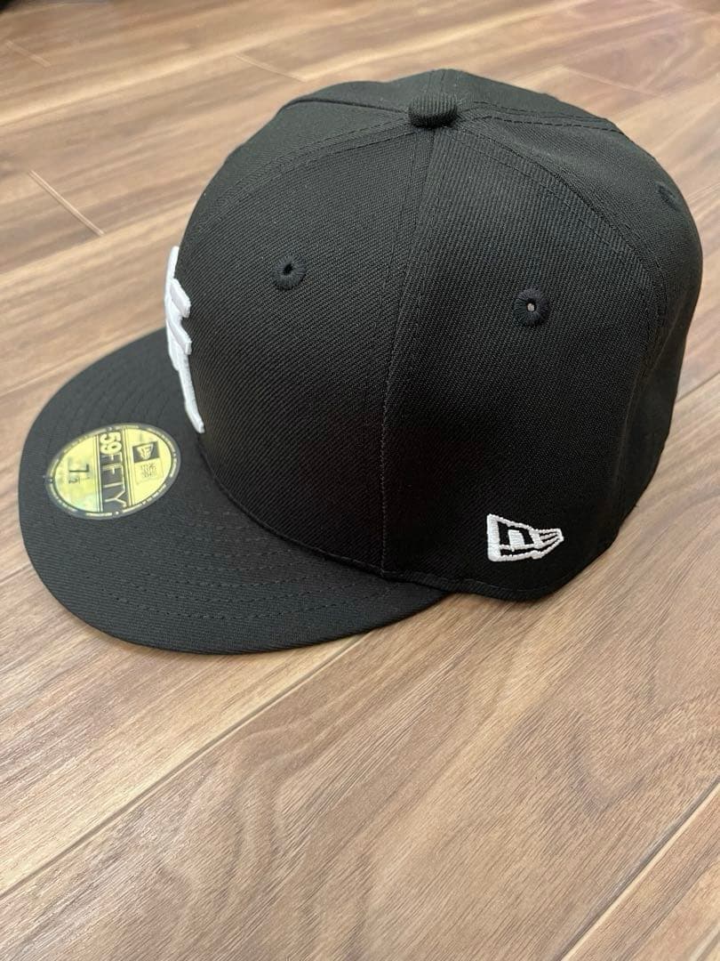 NEWERA ドジャース 40周年記念 59FIFTY LA 逆ロゴ 7 1/2 - メルカリ