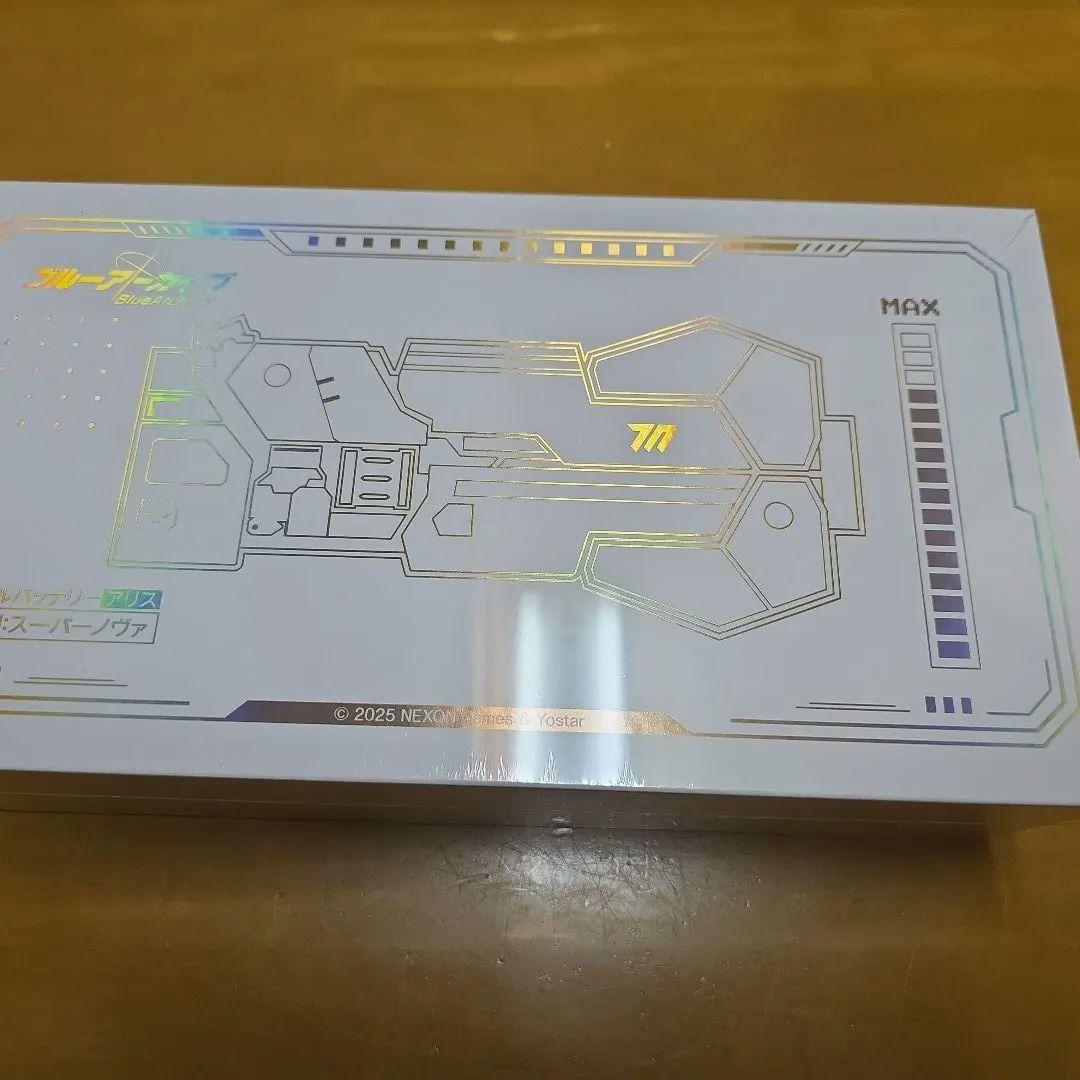 ブルーアーカイブ アリス 光の剣:スーパーノヴァ モバイルバッテリー ブルーアーカイブ 4th Anniversary 光の剣 スーパーノヴァ モバイル