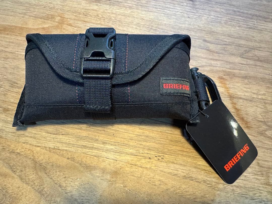新品未使用　ブリーフィング　サングラスケース