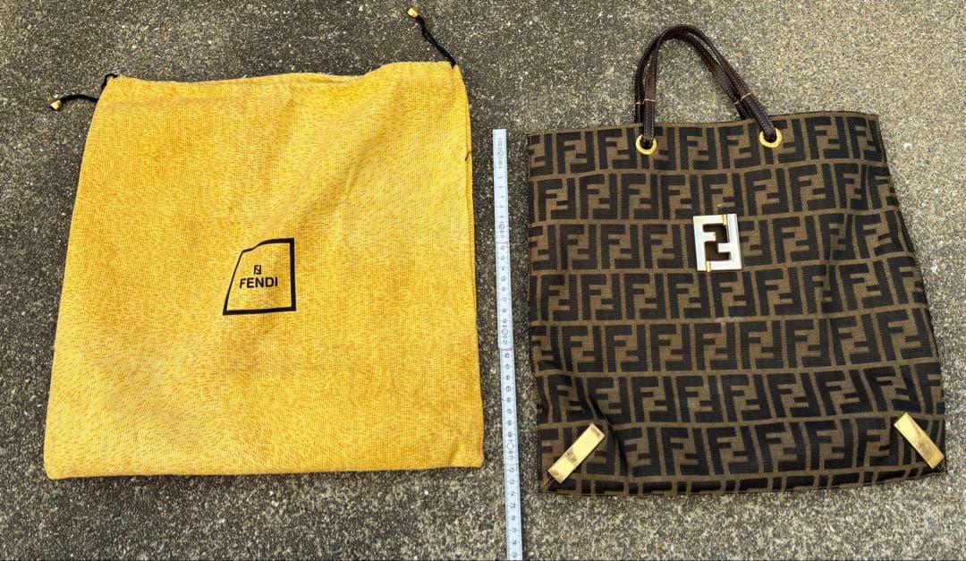 M*a様 ズッカ　トートバッグ　ロゴ　プレート　FENDI フェンディ ヴィンテ
