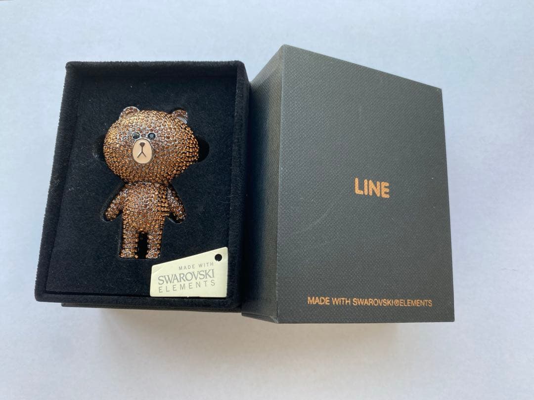 スワロフスキーフィギュア　LINEブラウン SWAROVSKI（スワロフスキー） 置物 Line Friends コニー サリー
