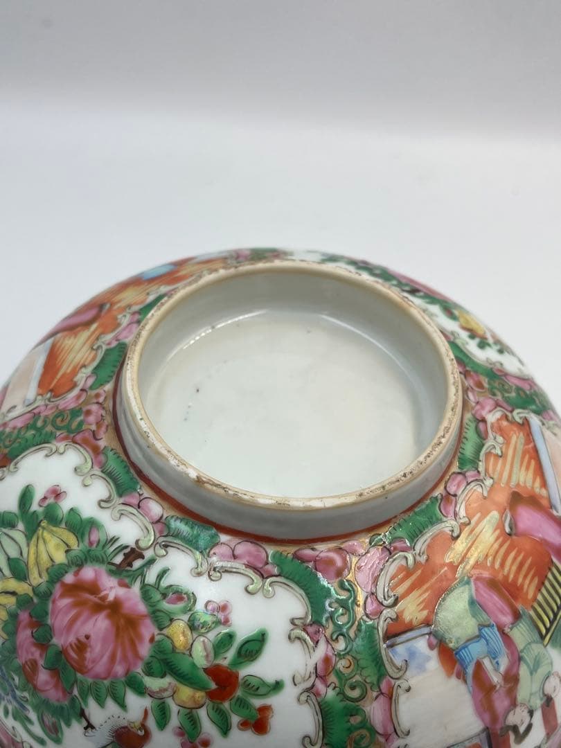 中国古美術　清時代 広彩 人物文 椀 開光人物 草花文 五彩 人物故事時代物