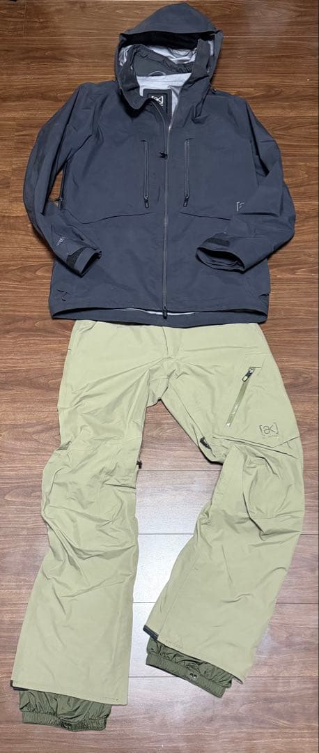 Burton [ak] GORE-TEX PROスノーボードウェア　上下セット