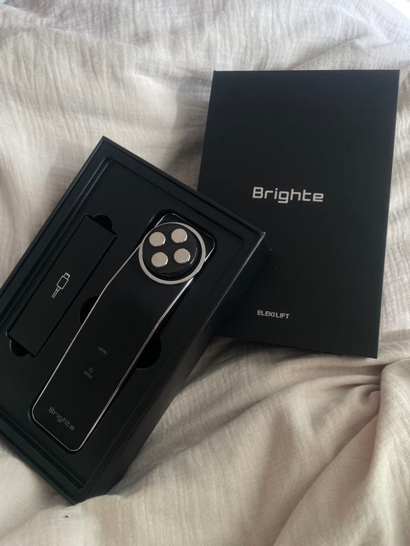 Brighte EliLift 美顔器 ブラック
