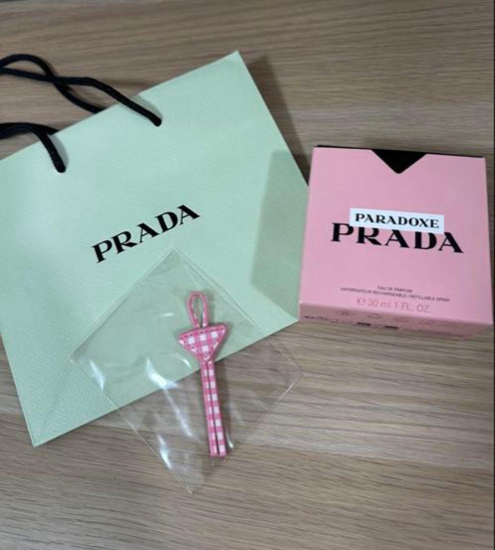 PRADA PARADOXE 香水 箱入り 30ml 公式おまけ付き