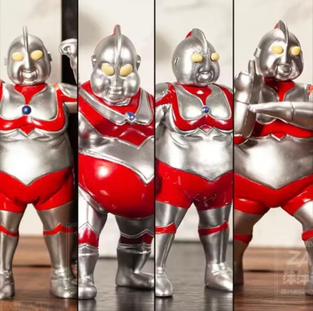 帰ってきた‼︎デ○トラマン‼︎フィギュア4体セット売り