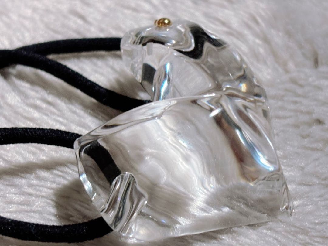 ハート ジェムポニー ラージ ウィズ アイコンスタッズ ザヘアバー