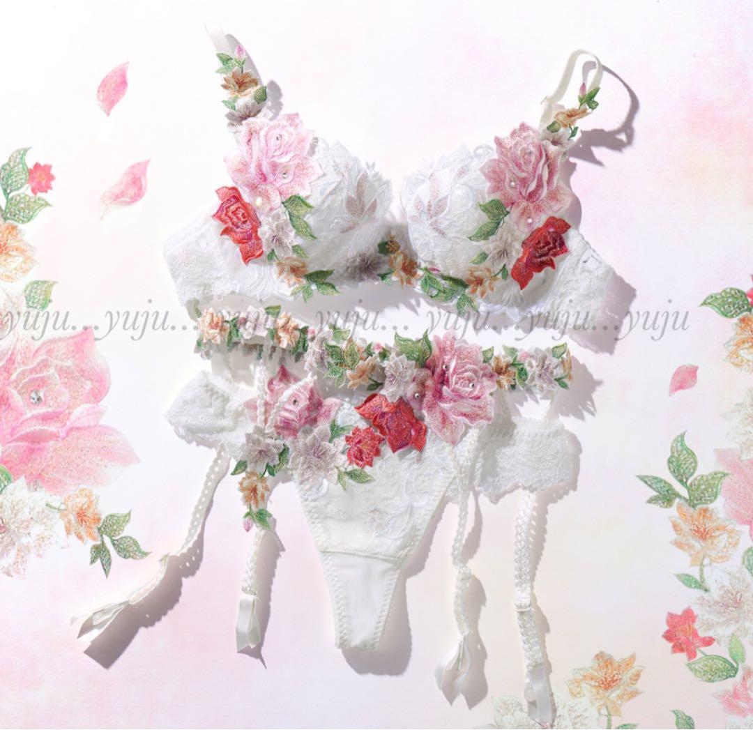 ワコール/サルート 09 店舗限定✨新品タグ付 P-upブラソングM C75