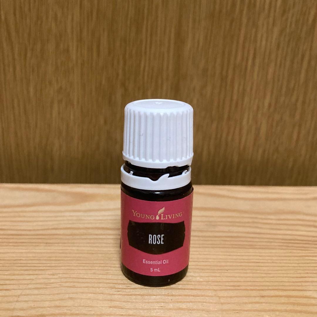 YOUNG LIVING ヤングリヴィング　ローズ精油　5ml ローズオットー