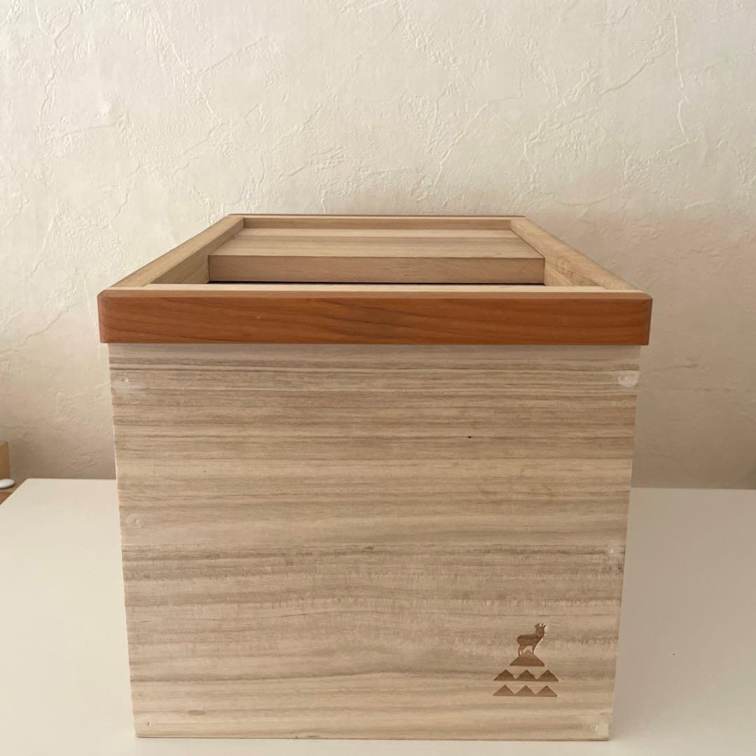 コピ・ルアック　 米びつと琉球グラス2個