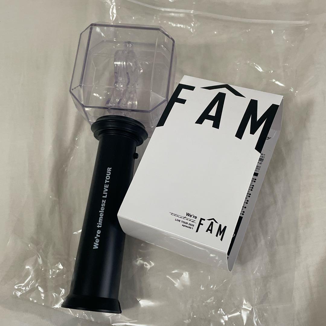 美品】timelesz We're FAM LIVE TOURペンライト - メルカリ