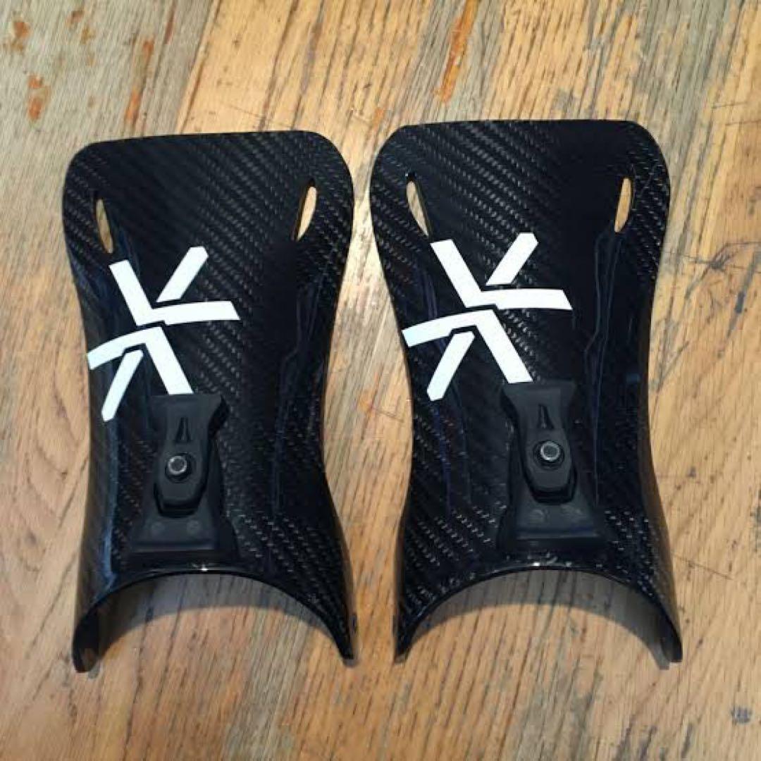 美品　カラコラム　カーボンハイバック