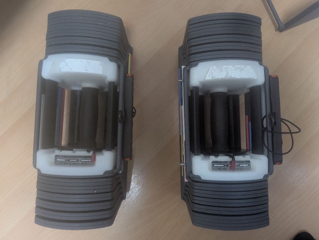 可変式ダンベルセット(41kg×2)とフラットベンチ※引き取り限定 HAIGE（ハイガー） 可変式ダンベル 41kg×2個セット ダンベルセット