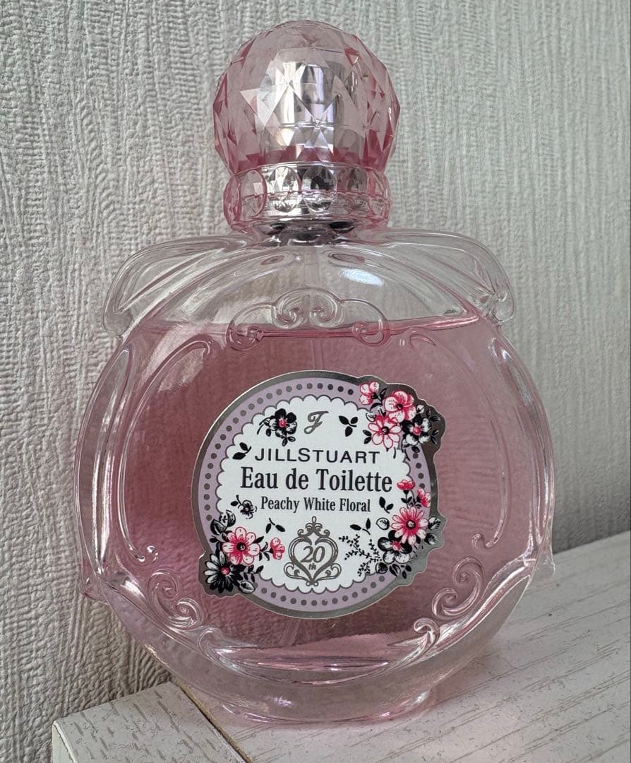 ピーチーホワイトフローラル　オードトワレ　ジルスチュアート JILL STUART正規取扱店】ジルスチュアート ホワイトフローラル