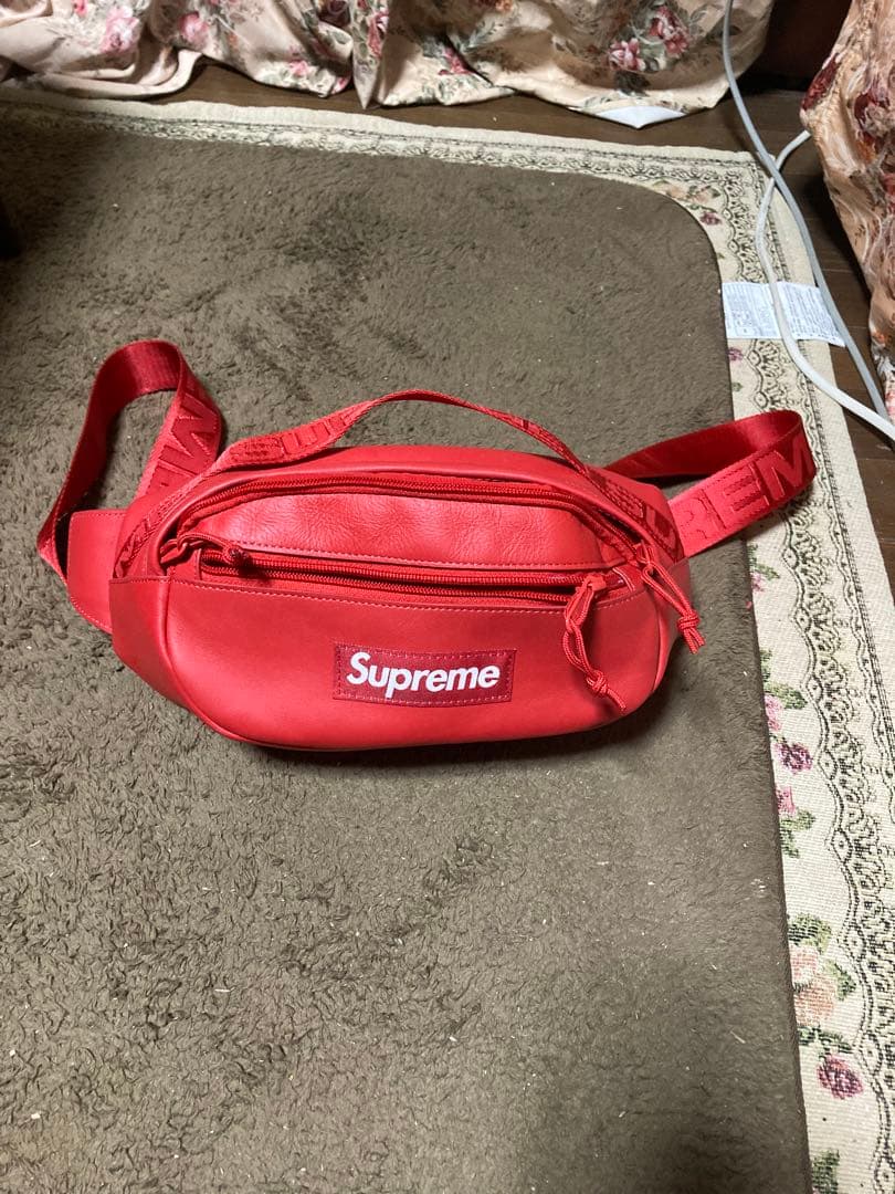 シュプリームボディバッグウエストポーチレザーレッドバッグ