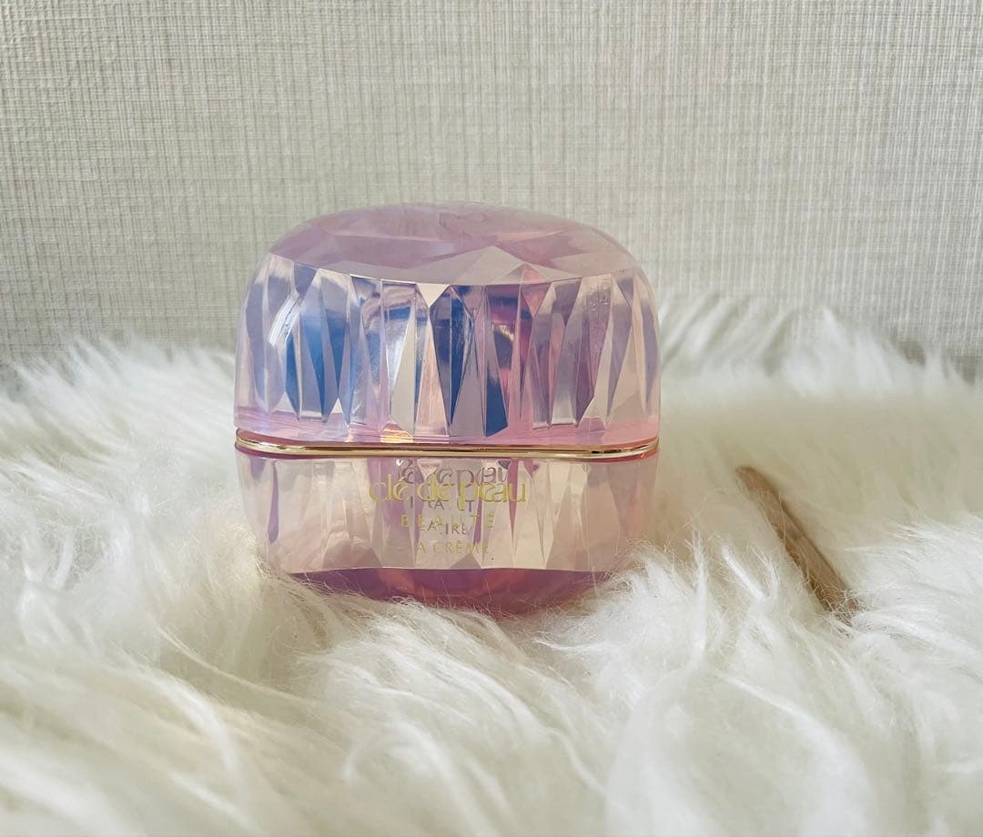 【期限 8月末】クレドポーボーテ　ラクレームn 2024年限定品