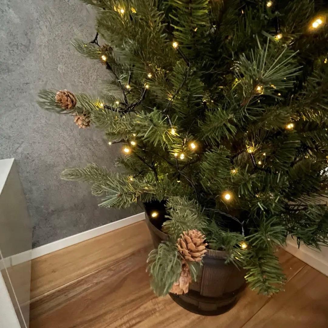 【美品！LED付き】クリスマスツリー 鉢付き 120cm 松ぼっくり　リアル