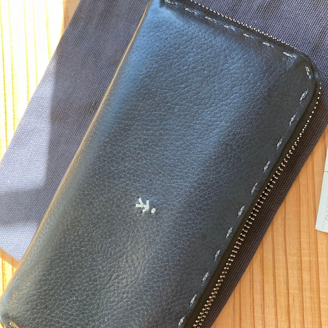 HENRY BEGUELIN OCEAN CERVO 長財布オミノチャーム付き - メルカリ