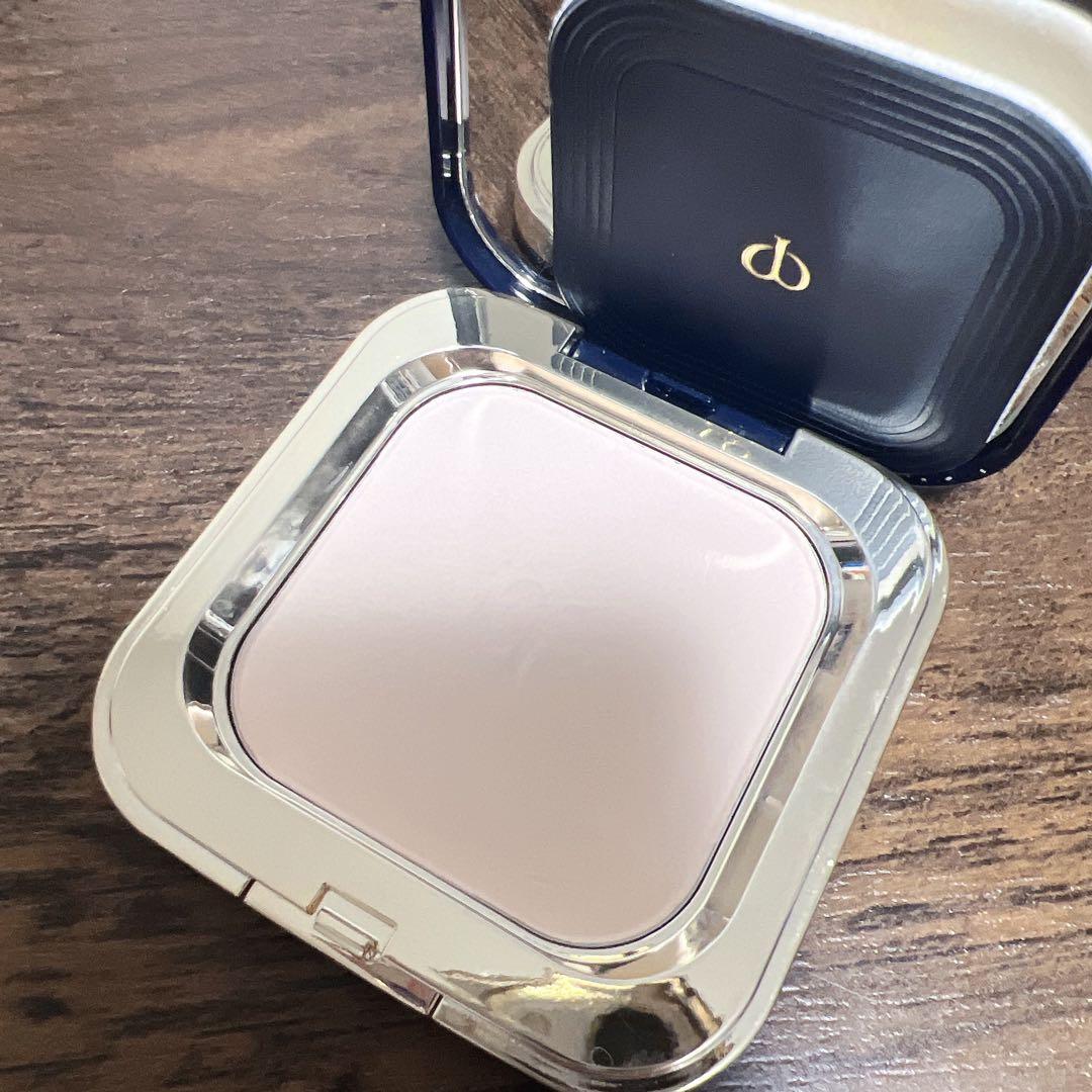 クレドポーボーテ プードルコンパクトエサンシエルｎ 最終値下げ