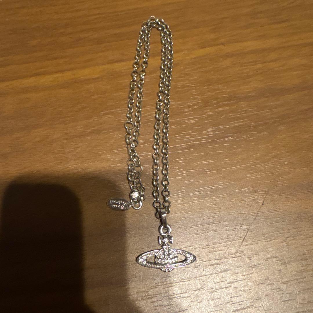 Vivienne Westwood 土星モチーフ ネックレス