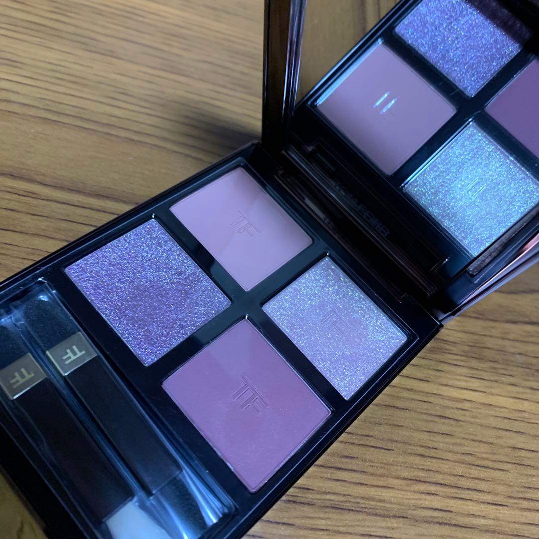最終値下　TOM FORD トムフォードアイカラークォード メタリックモーブ RUNWAY アイ カラー クォード プードル / トム フォード ビューティ