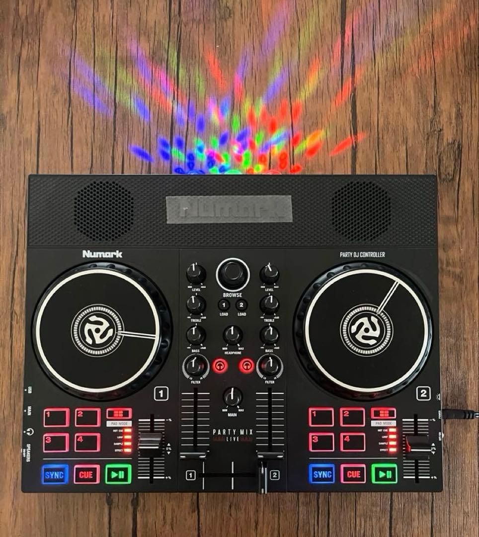 ②美品　ニュマーク　Numark PARTY MIX live Numark Party Mix DJ Controller with Built in Light Show