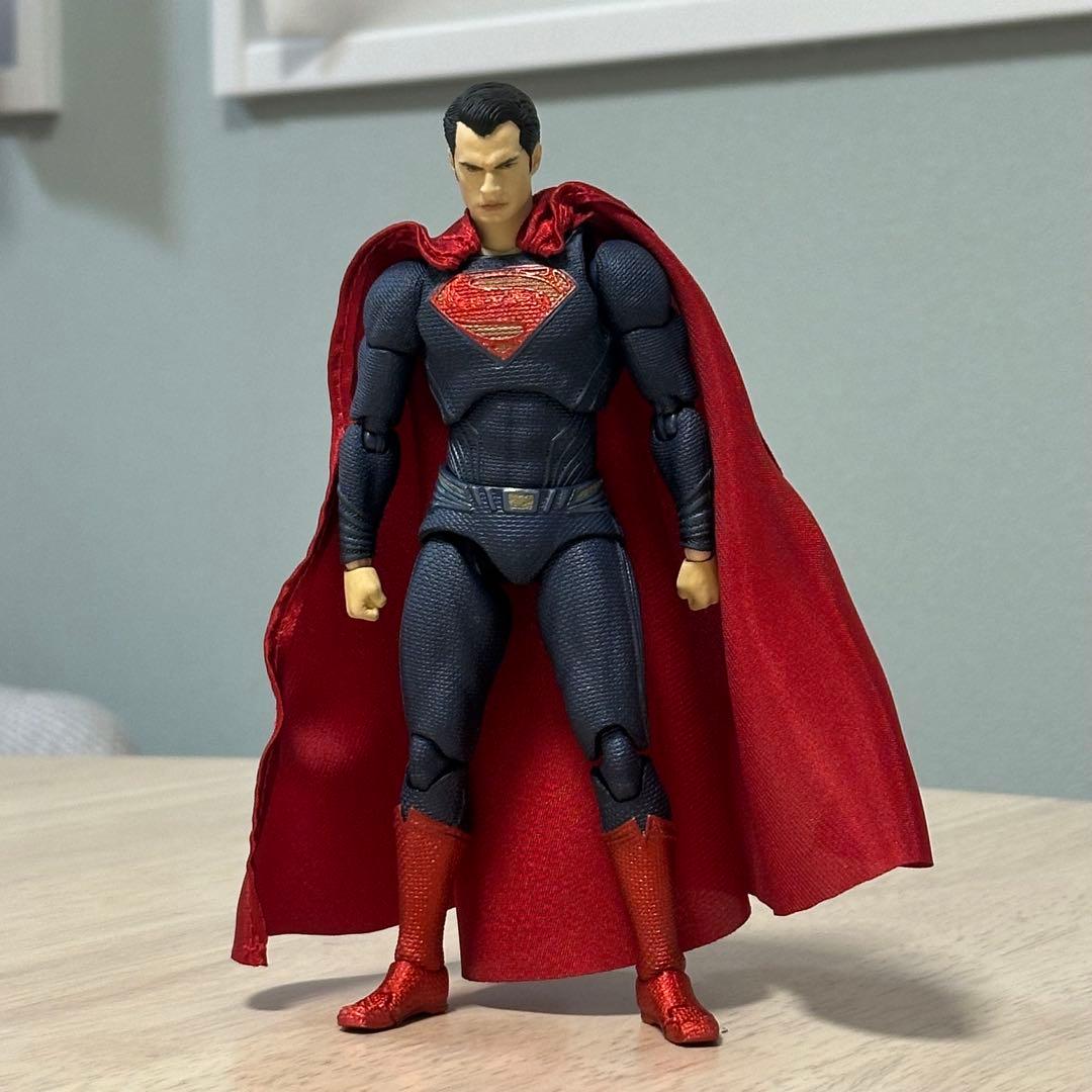 MAFEX スーパーマン （ジャスティスリーグ） マフェックス スーパーマン(ジャスティスリーグ版)レビュー : えるけーえぬ