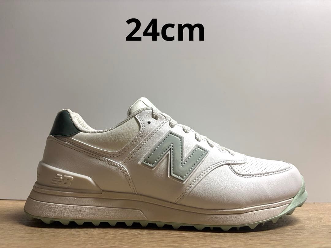 未使用 24cm 2Eニューバランスゴルフシューズ WGS574Q3 ホワイト