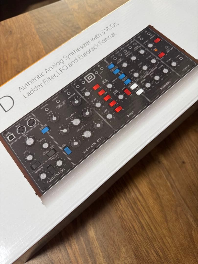 Behringer model D アナログシンセサイザー 3VCO アナログシンセサイザー】あの名機のクローンbehringer / MODEL D入荷