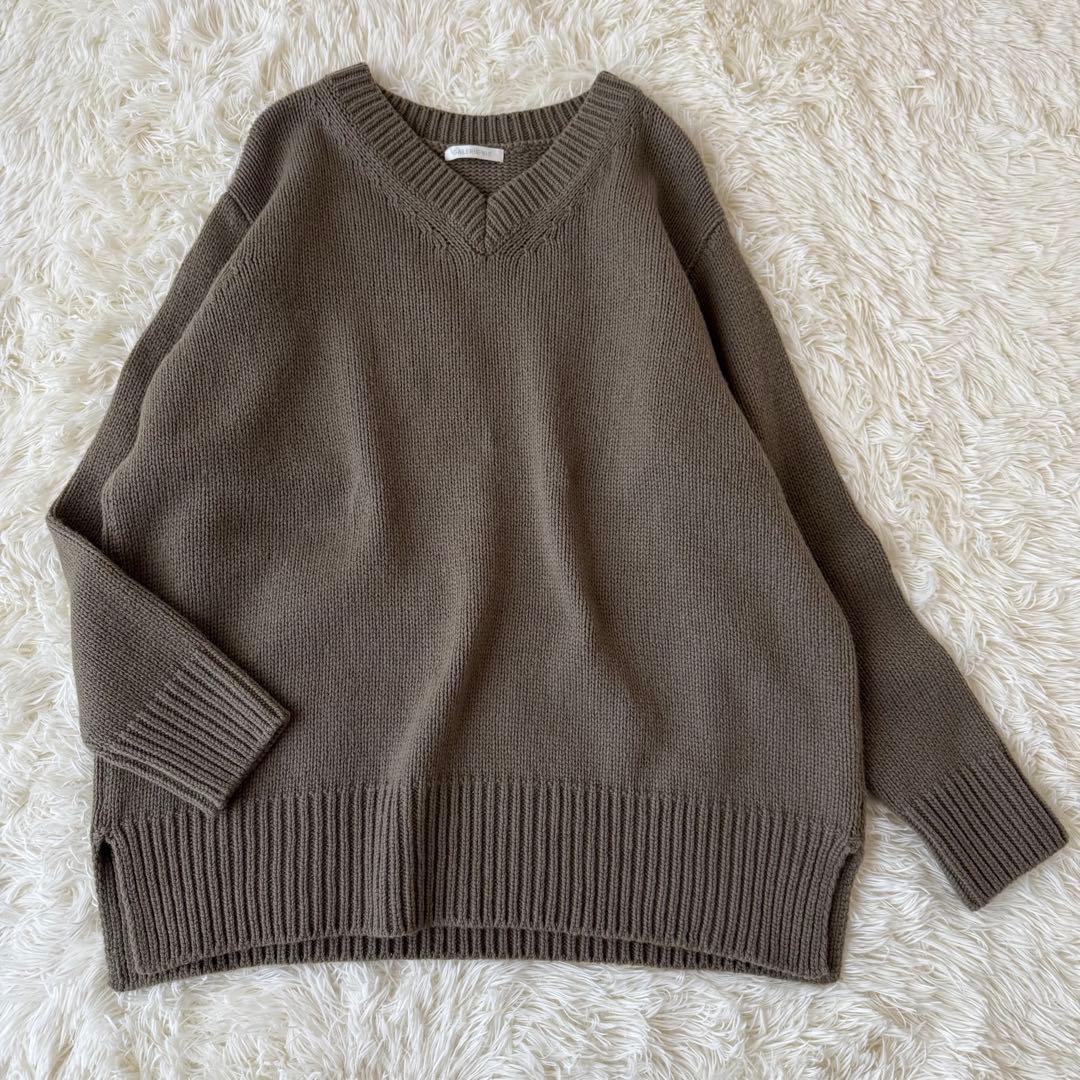 美品✨完売色✨ギャルリーヴィー ファインウールVネックプルオーバー ニット