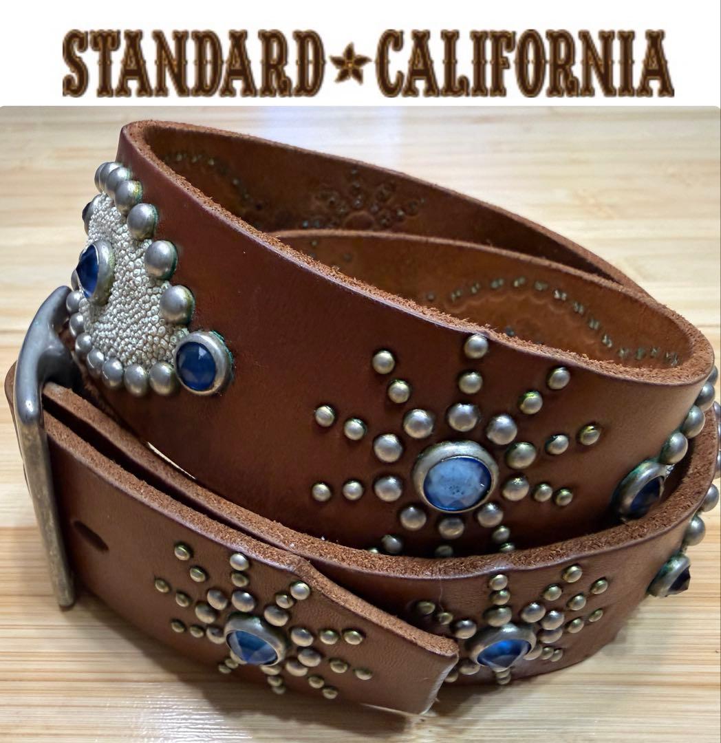 ⭐️HTC⭐️オーバーレイスティングレイベルト⭐️ブラウンレザー⭐️ブルークリア石⭐️32 HTC エイチティーシー フラワースタッズ ターコイズ レザーベルト 125