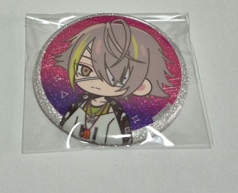 エイトリ 白光琉衣 グリッター 缶バッジ - メルカリ