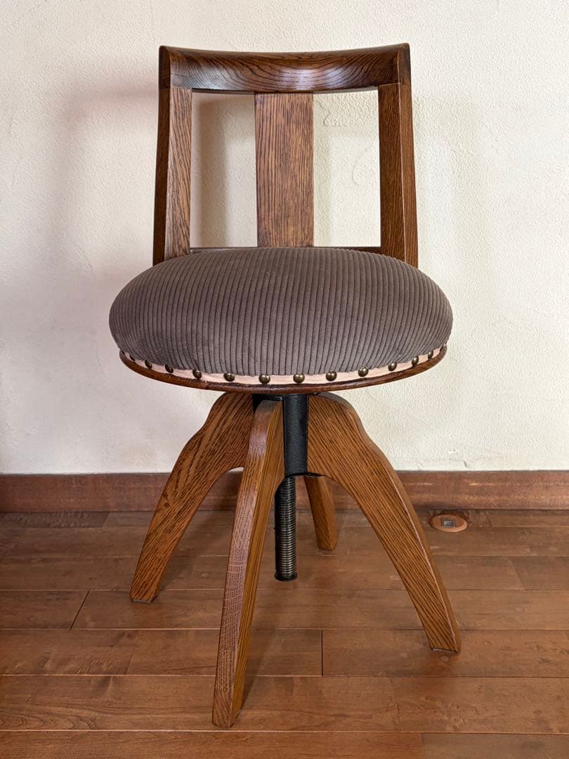 クラッシュゲート「FASOLA LOW CHAIR」