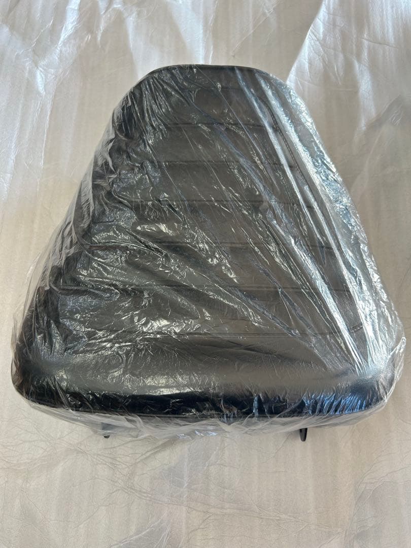 ホンダ ベンリィCD125T 純正シングルシートASSY 新品未使用