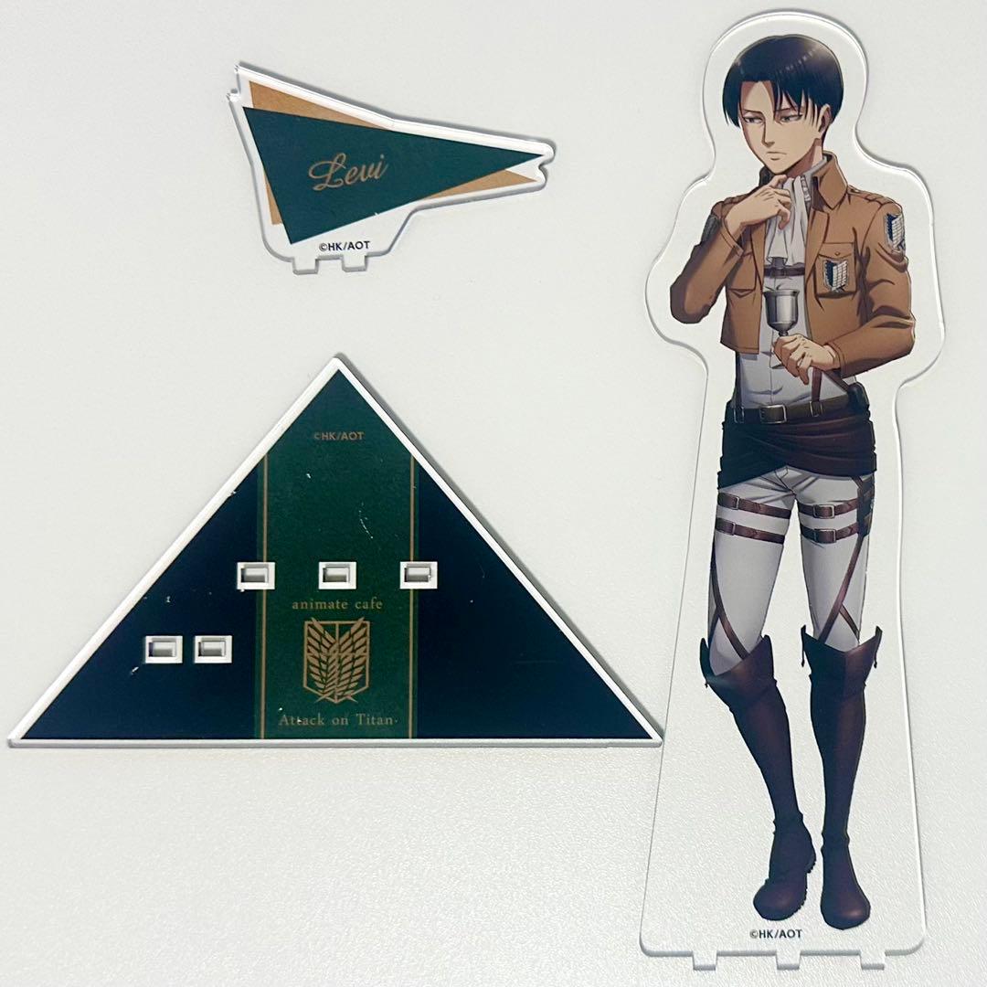 進撃の巨人 リヴァイ 超大型アクリルスタンド アニメイトカフェ - メルカリ