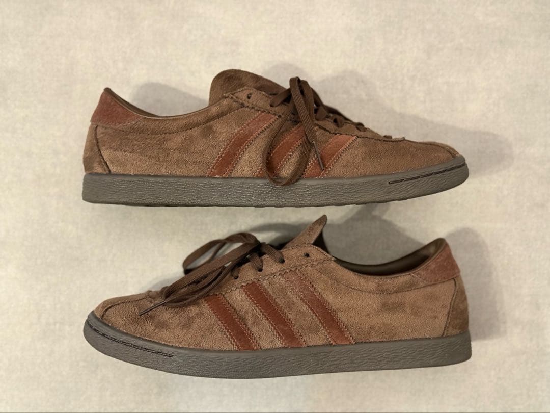 靴 ADIDAS TOBACCO GRUEN 26.5cm