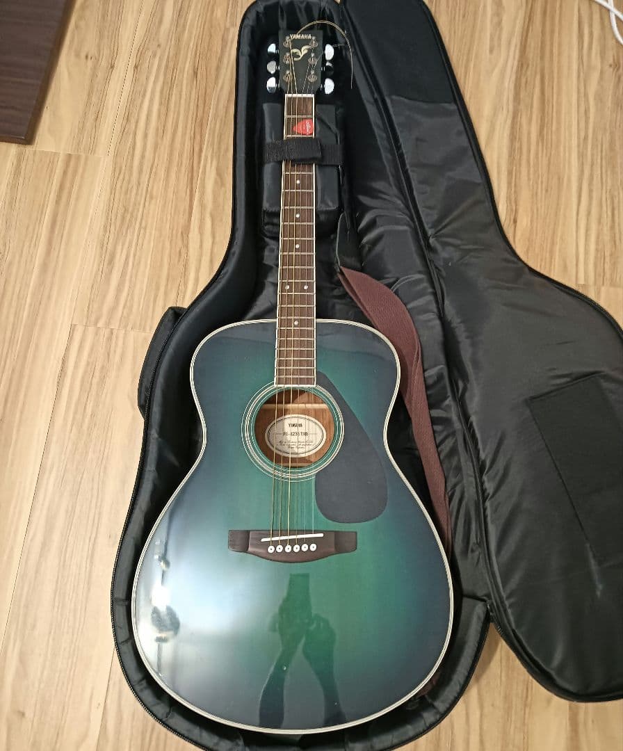 Yamaha FS-423S TMB アコースティックギター ケース付き