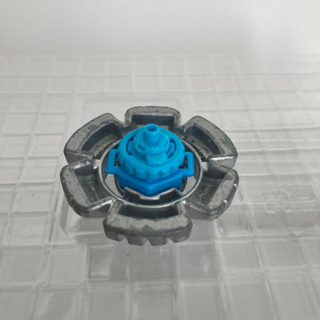 初代 レオーネ メタルファイトベイブレード 9514 - メルカリ