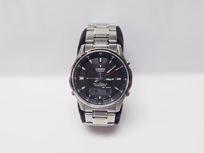 美品 CASIO LINEAGE 電波ソーラー LCW-M100DE-1AJF