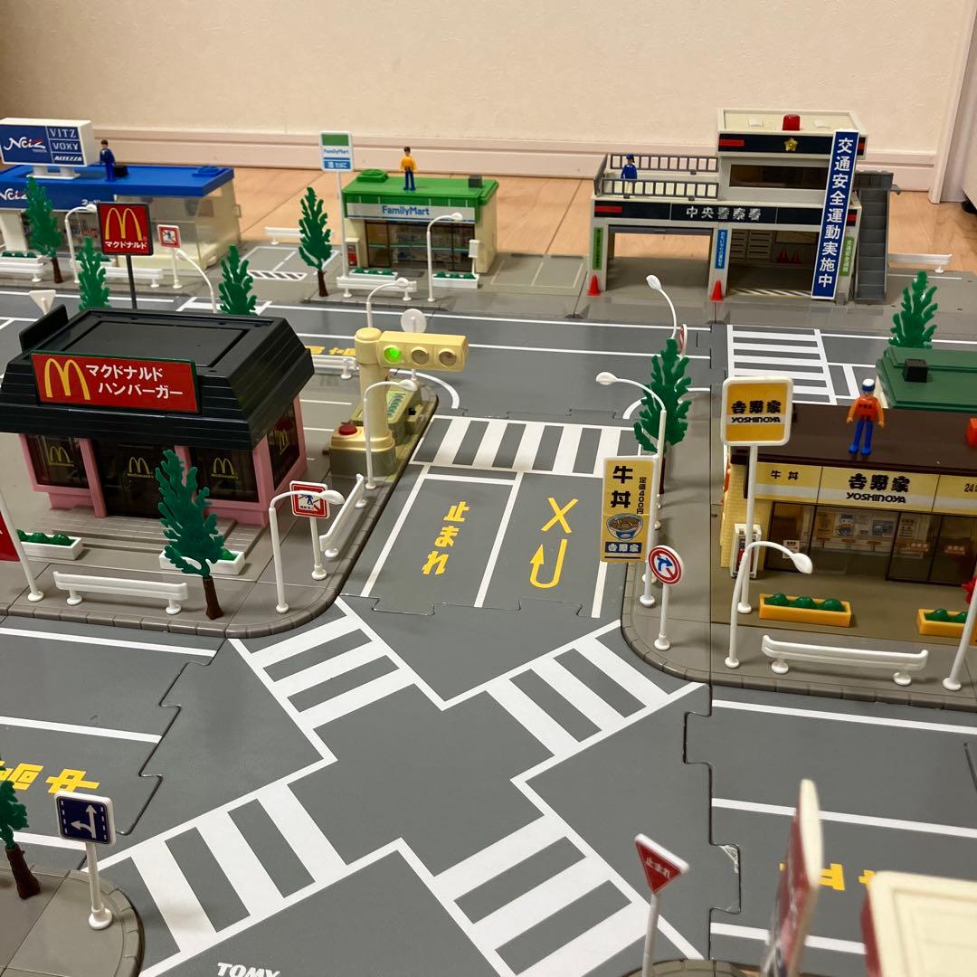 旧トミカタウン つながる道路 まとめ売り トミカタウン トミカ - メルカリ