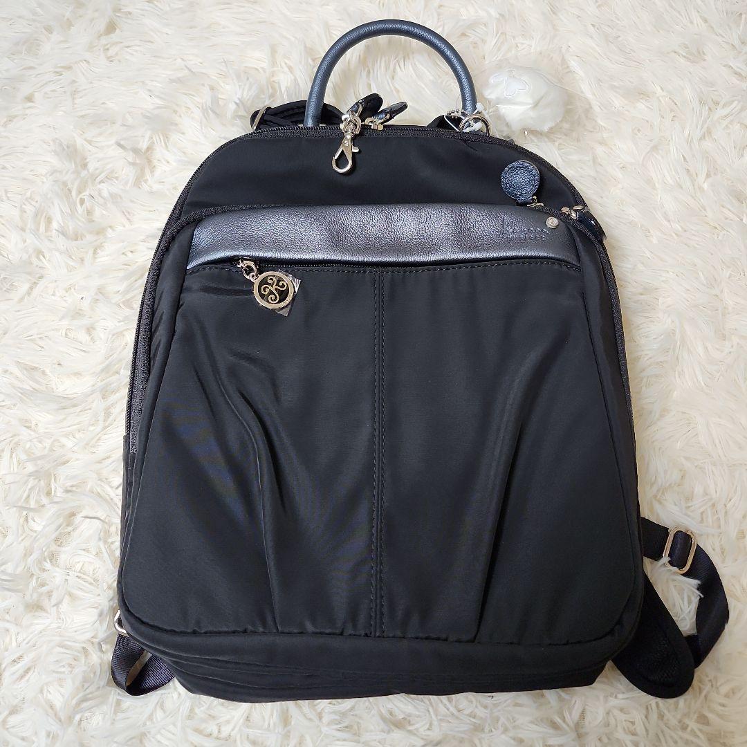 【新品タグ付】カナナプロジェクト　リュック　ブラック