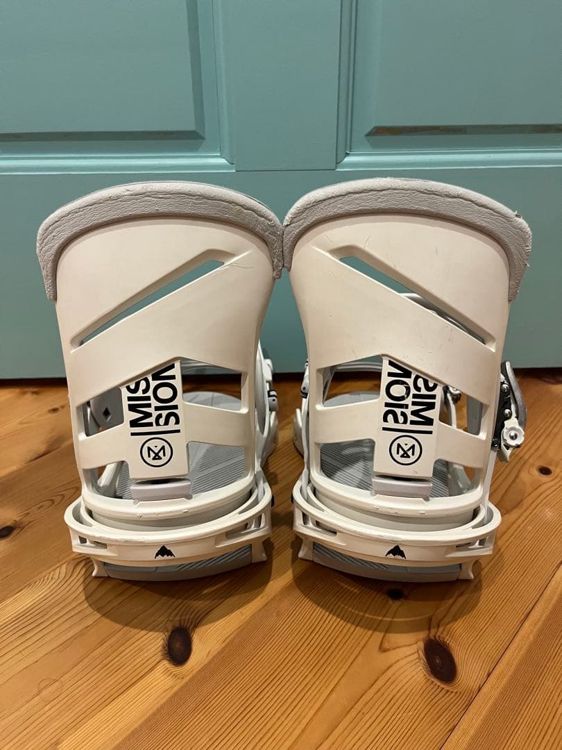 k*m様 美品23-24 BURTON MISSION Re:Flex Mサイズ
