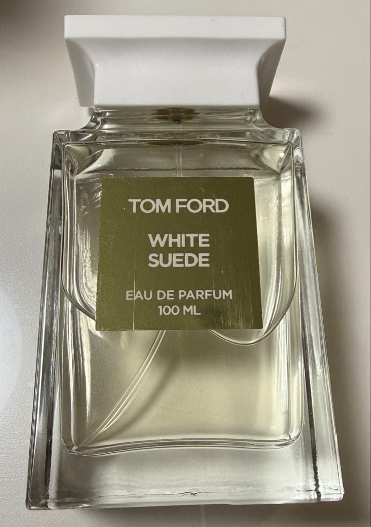 新品・未使用】TOM FORD トム フォードWHITE SUEDE - メルカリ