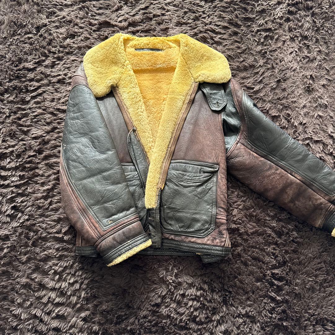 再評価3倍以上価値‼️お宝‼️フライトジャケット米国海軍仕様M445皮の素材を変更