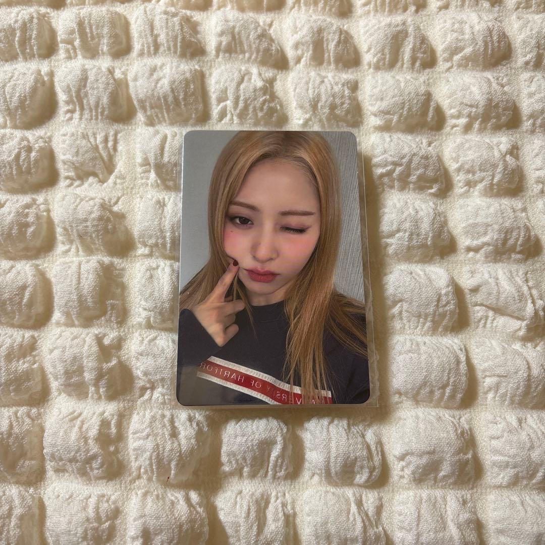 LE SSERAFIM ユンジン トレカ - メルカリ